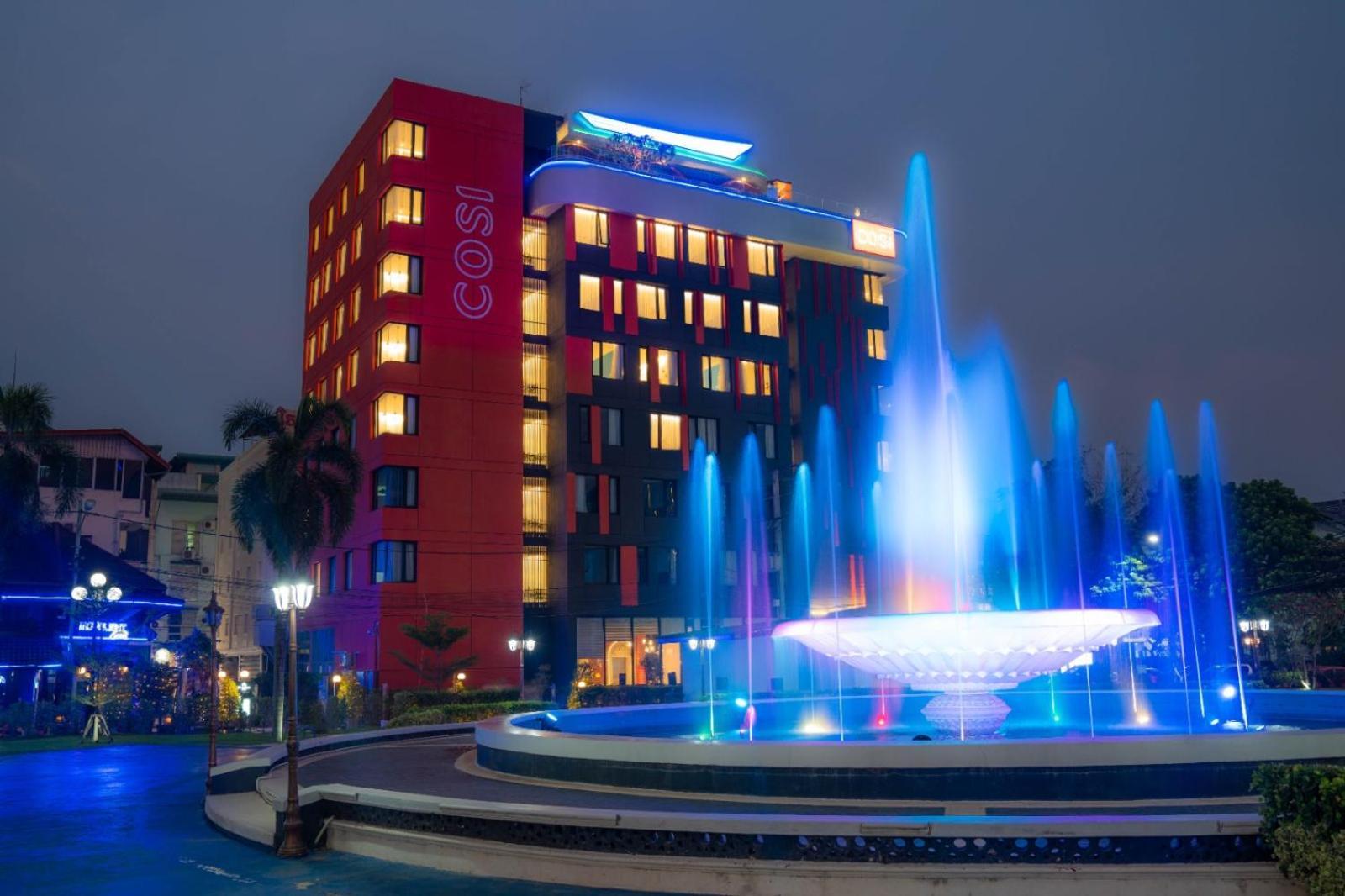 Cosi Vientiane Nam Phu Hotel Exterior photo