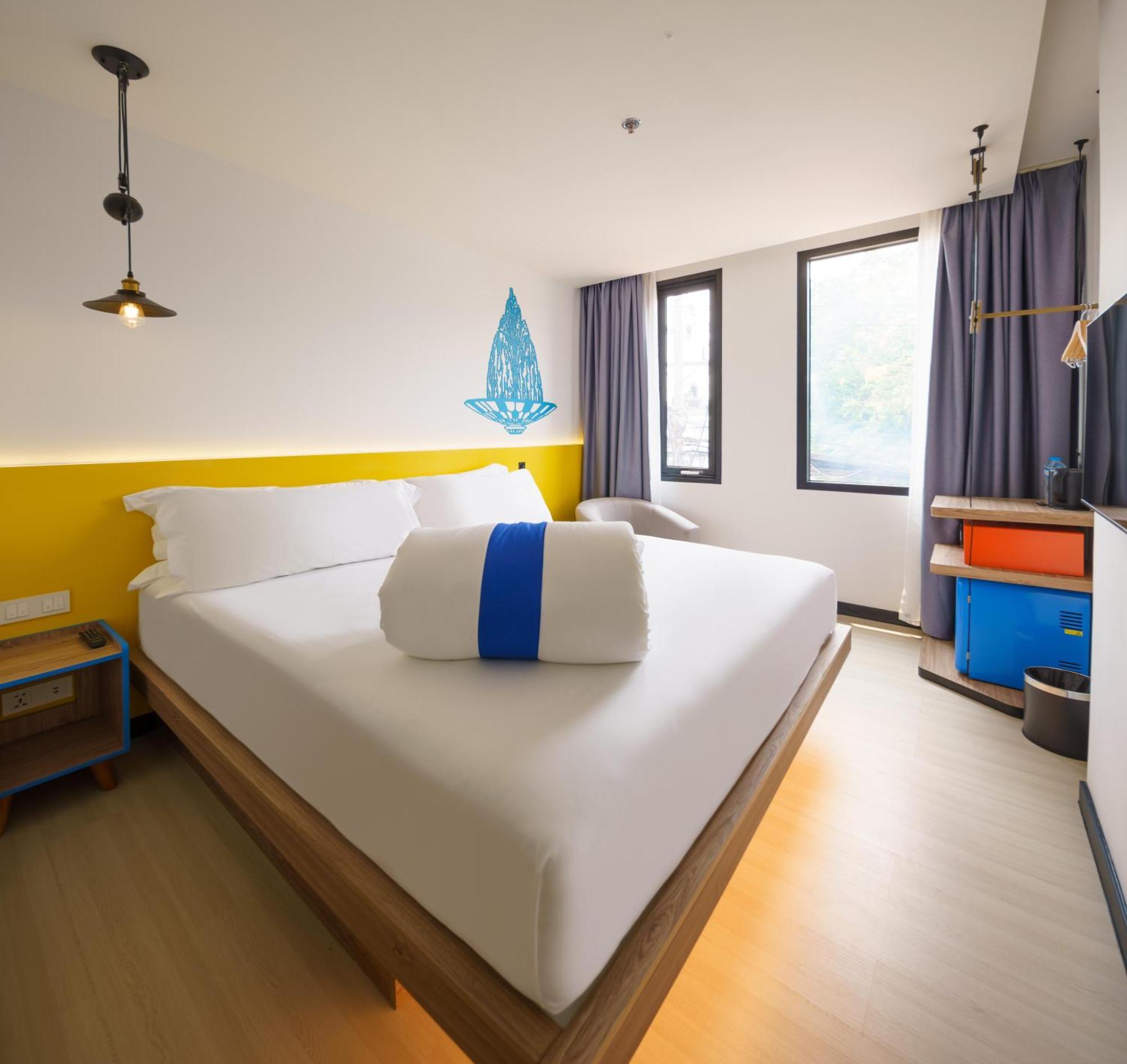 Cosi Vientiane Nam Phu Hotel Exterior photo